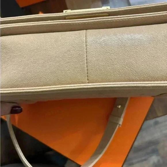 CHANEL New full set in hard to find color. Chanel medium boy bag - Picture 2 of 4